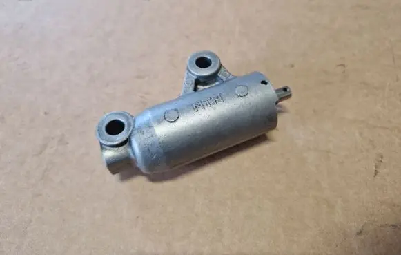 Mitsubishi L200 Timing belt/chain tensioner 1145A031