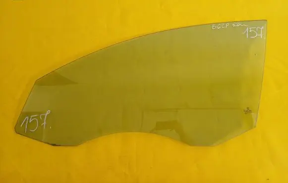 Volkswagen PASSAT B6 Front door window glass four-door