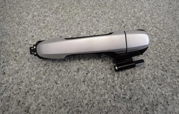 Toyota Yaris Sliding door exterior handle 
