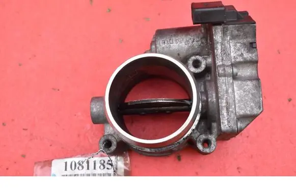 Audi A5 8T 8F Throttle body valve 4E0145950J