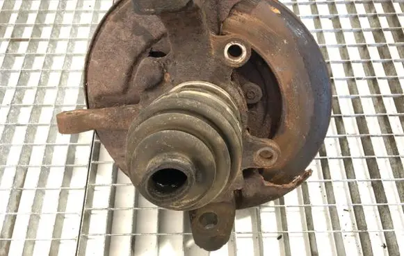 Opel Frontera A Front wheel hub spindle knuckle