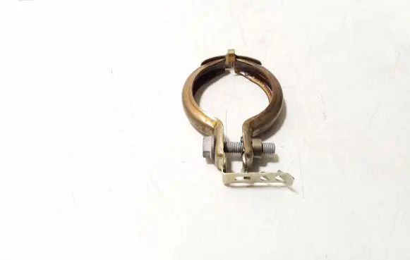 Land Rover Evoque II Muffler pipe connector clamp M4D39M464AA