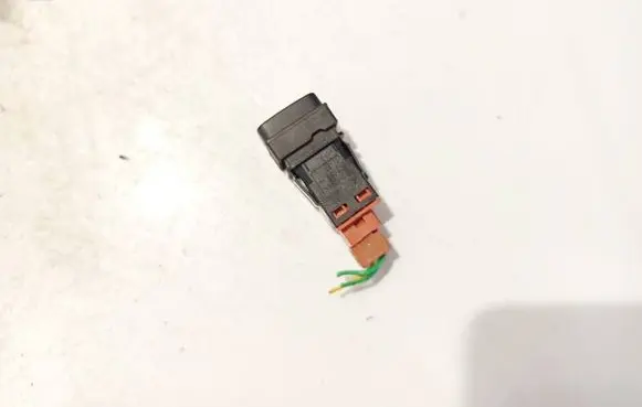 Citroen C4 Grand Picasso Fuel tank opening switch 96530658xt