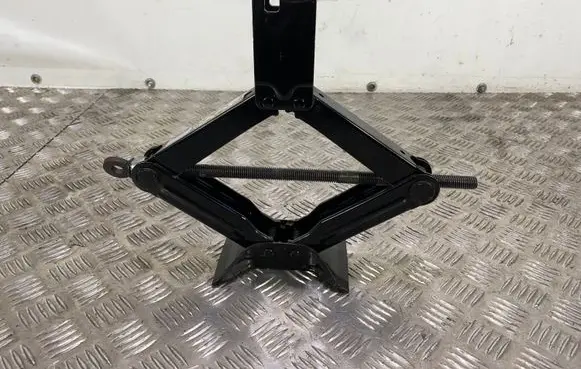 Subaru XV II Lift Jack 