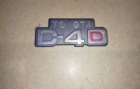 Toyota Avensis T220 Manufacturers badge/model letters 