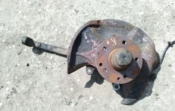 Mercedes-Benz E W210 Front wheel hub spindle knuckle