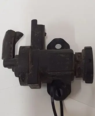 Citroen C5 Turbo solenoid valve 9635704380 092