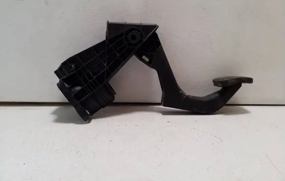 Mercedes-Benz Vito Viano W447 Clutch pedal A4472901200