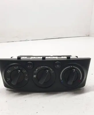 Toyota Avensis T250 Climate control unit 5590005120 MB1465700753