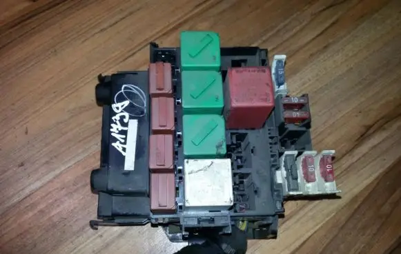 Ford Ka Fuse box set 94fg14a073aa