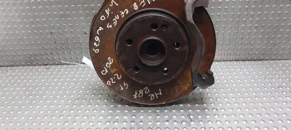 Mercedes-Benz Vito Viano W639 Front wheel hub spindle knuckle A639332