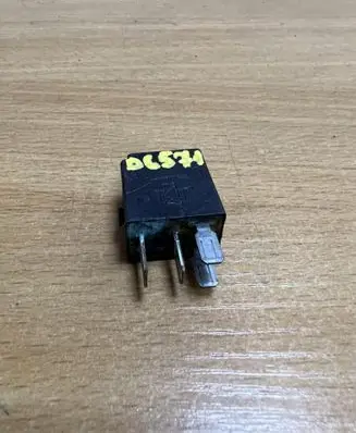 Mercedes-Benz ML W163 Other relay 4RA00781300 D6571