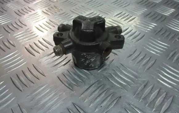 Ford Mondeo MK IV Fuel distributor 4M5Q-9D280-DB