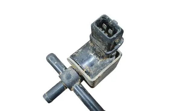 Audi A4 S4 B6 8E 8H Turbo solenoid valve 058906283C
