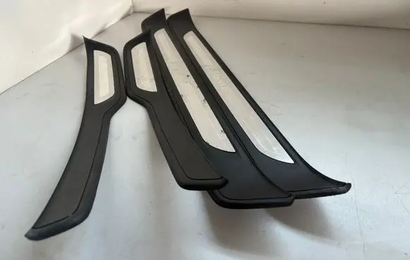 BMW 3 E90 E91 sill trim set (inner) 