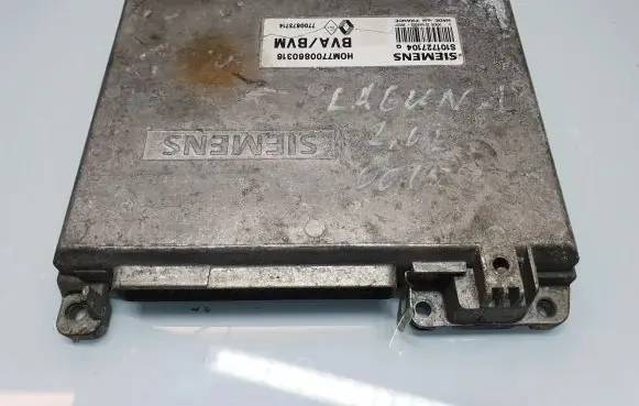 Renault Laguna I Engine control unit/module S101727104Q HOM7700860316