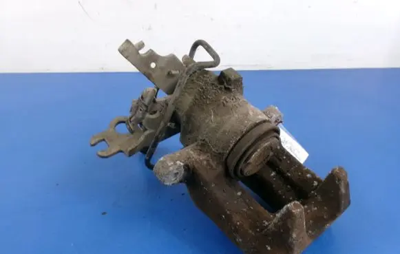 Volkswagen Caddy Rear brake caliper