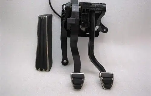 Porsche 718 Cayman 982 982c Clutch pedal 99142301031