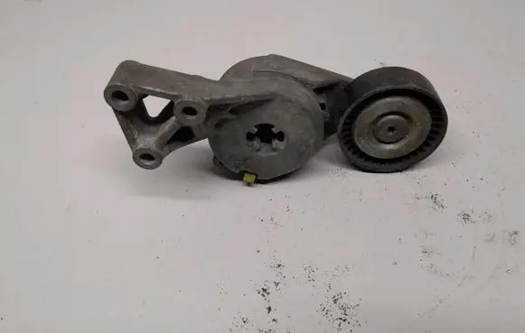 Volkswagen Golf IV Generator/alternator belt tensioner 06A903315D