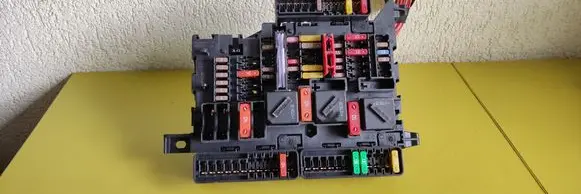 BMW X1 F48 F49 Fuse box set 9270355 9360501 61149360501