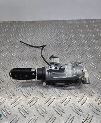 Volkswagen Tiguan Ignition lock 1K0905851 0433AD02314