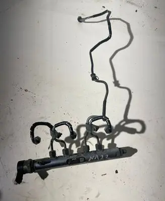 Land Rover Discovery 4 - LR4 Fuel main line pipe 9X2Q9D280EA 0445216028 002533L4