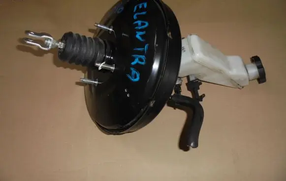 Hyundai Elantra VI Brake booster