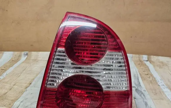 Volkswagen PASSAT B5.5 Rear/tail lights 3B5945096AE