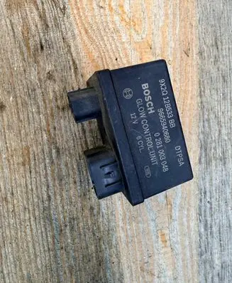 Jaguar XF X250 Glow plug pre-heat relay 9X2Q-12B533-BB