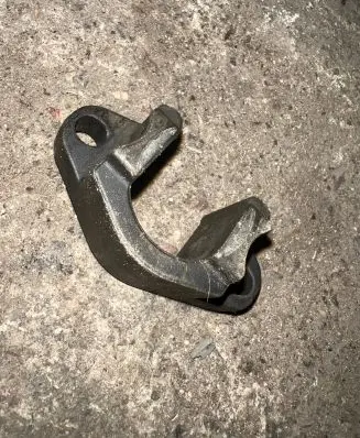 BMW 5 E39 Fuel Injector clamp holder 13537787215