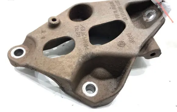 BMW 3 GT F34 Engine mounting bracket 6859415