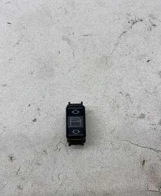Mercedes-Benz S W140 Electric window control switch 1408210251 03809741