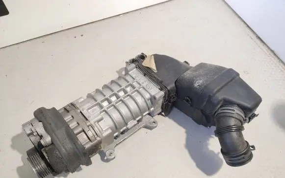 Volkswagen Golf VI Supercharger 03C145501E
