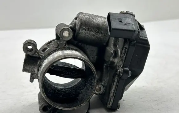 Volkswagen PASSAT B7 Throttle valve A2C31762900 2607111757