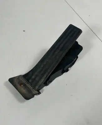 BMW 7 F01 F02 F03 F04 Accelerator throttle pedal 6889823