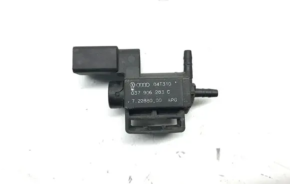 Audi A3 S3 8P Air pressure sensor 037906283C 72288000 04T310
