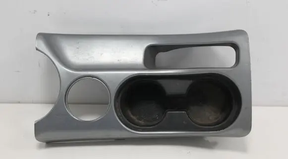 Cup holder front