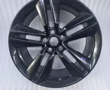Ford Mustang VI R19 alloy rim 