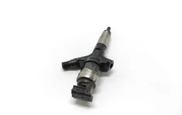 Subaru Outback Fuel injector 16613AA020 01M00966
