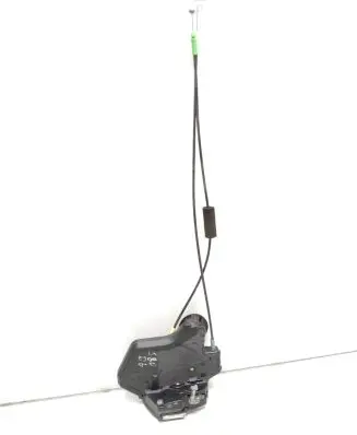Suzuki Grand Vitara II Rear door lock 60915114