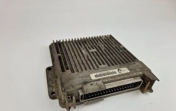 Renault Clio I Engine control unit/module 7700869295 7700103967