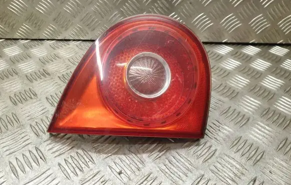 Volkswagen Golf V Tailgate rear/tail lights 1K6945093J 1K6945107C