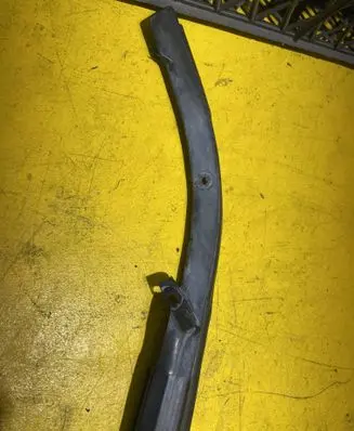 Chevrolet Captiva Front door rubber seal 