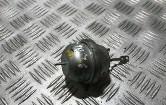 Ford Mondeo MK II Valve vacuum 3613513