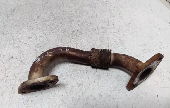 Volkswagen New Beetle EGR valve line/pipe/hose 038131521E