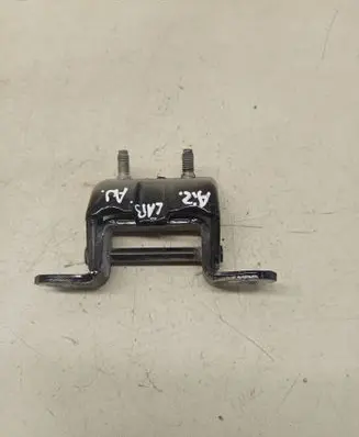 Nissan Qashqai+2 Rear door upper hinge