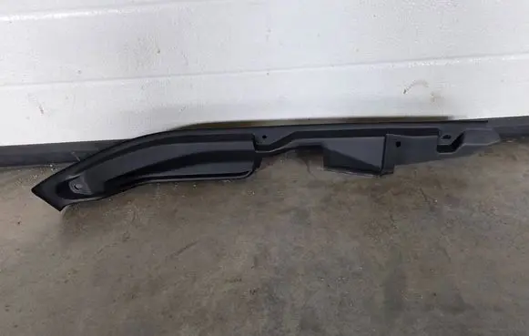 BMW 2 F44 Engine compartment rubber 7450919