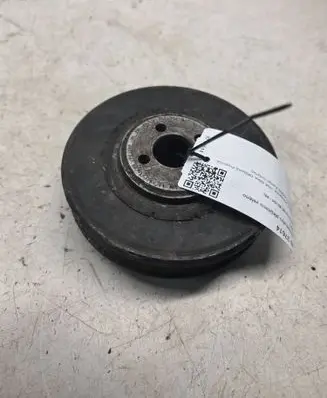 Audi A4 S4 B5 8D Crankshaft pulley 028105253A