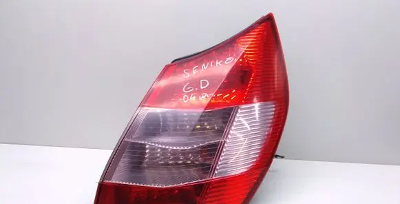 Renault Scenic II - Grand scenic II Rear/tail lights 8200127702E
