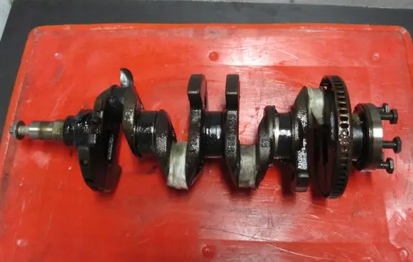 Opel Corsa D Crankshaft 55561959